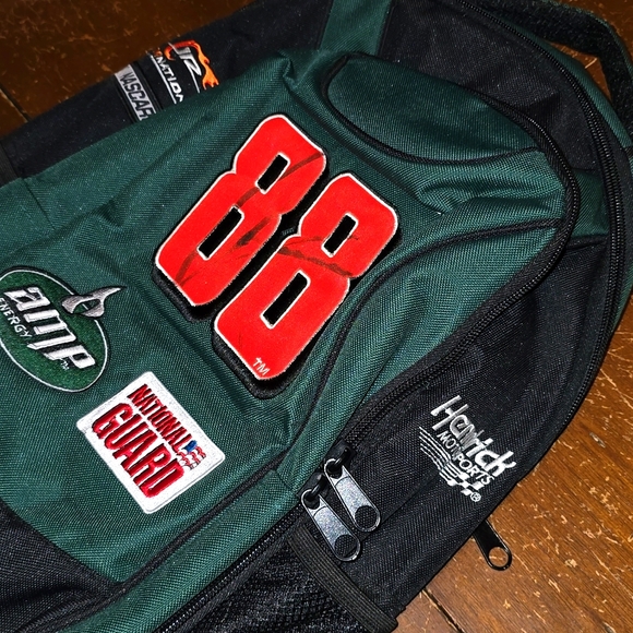 NWOT Dale Earnhardt Jr #88 NASCAR Backpack Auto Signed - Picture 2 of 5